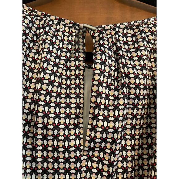 The limited career wear dress - Picture 4 of 4